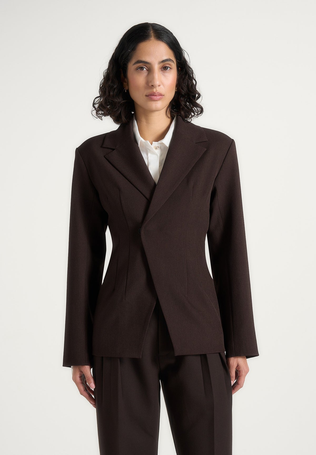 beatrice-tailored-cinched-blazer-dark-brown