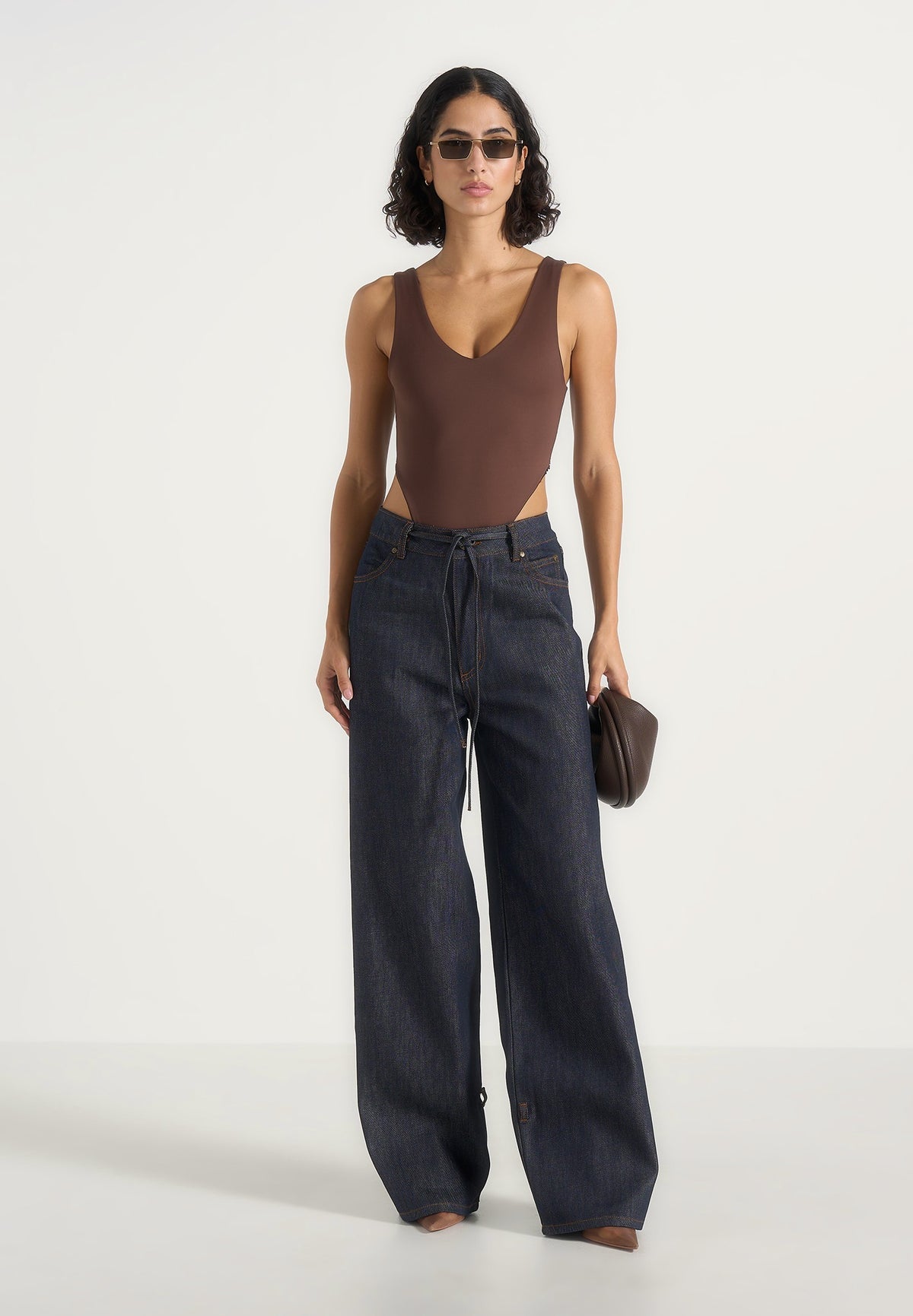faye-wide-mid-rise-jeans-with-tie-indigo