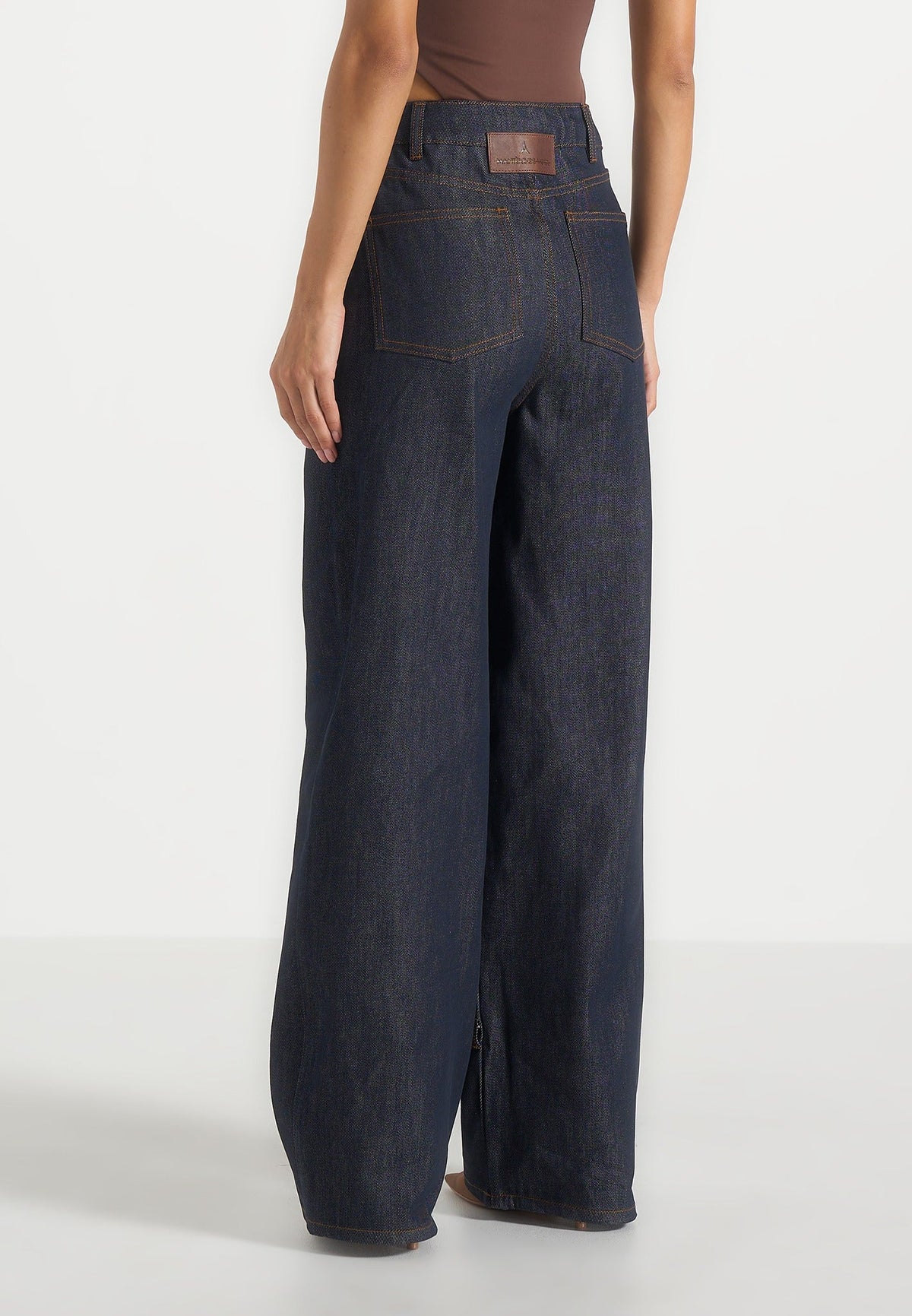 faye-wide-mid-rise-jeans-with-tie-indigo