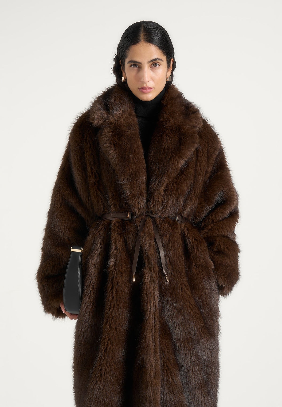 Bria - Oversized Faux Fur Coat With Belt - Brown