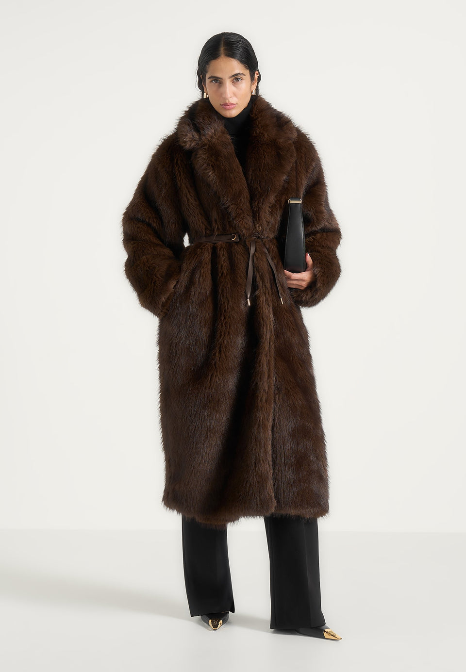 Bria - Oversized Faux Fur Coat With Belt - Brown